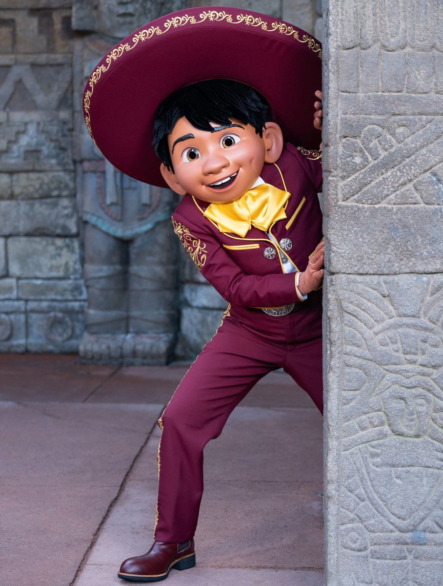 ディズニー公式 tweet media