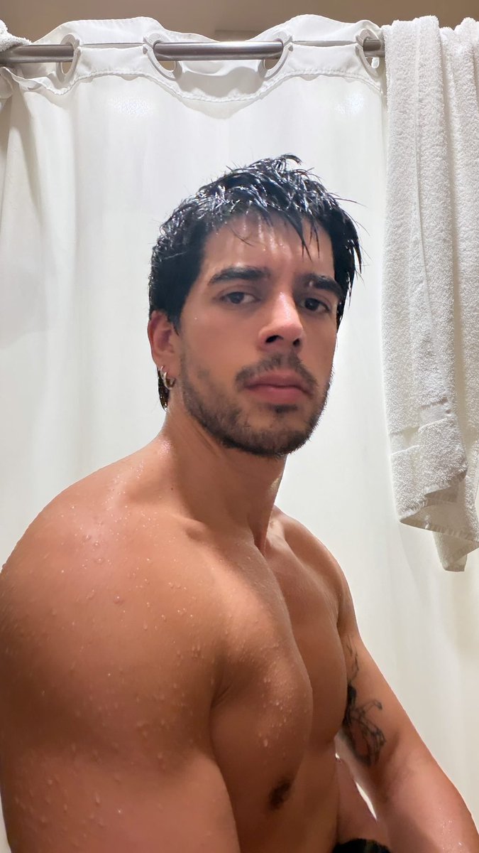 Bort Sampson tweet media