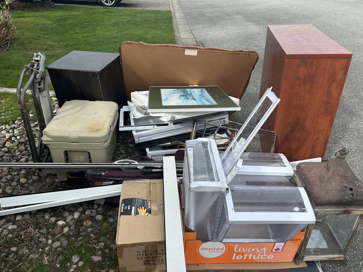 Miss Marcia tweet media