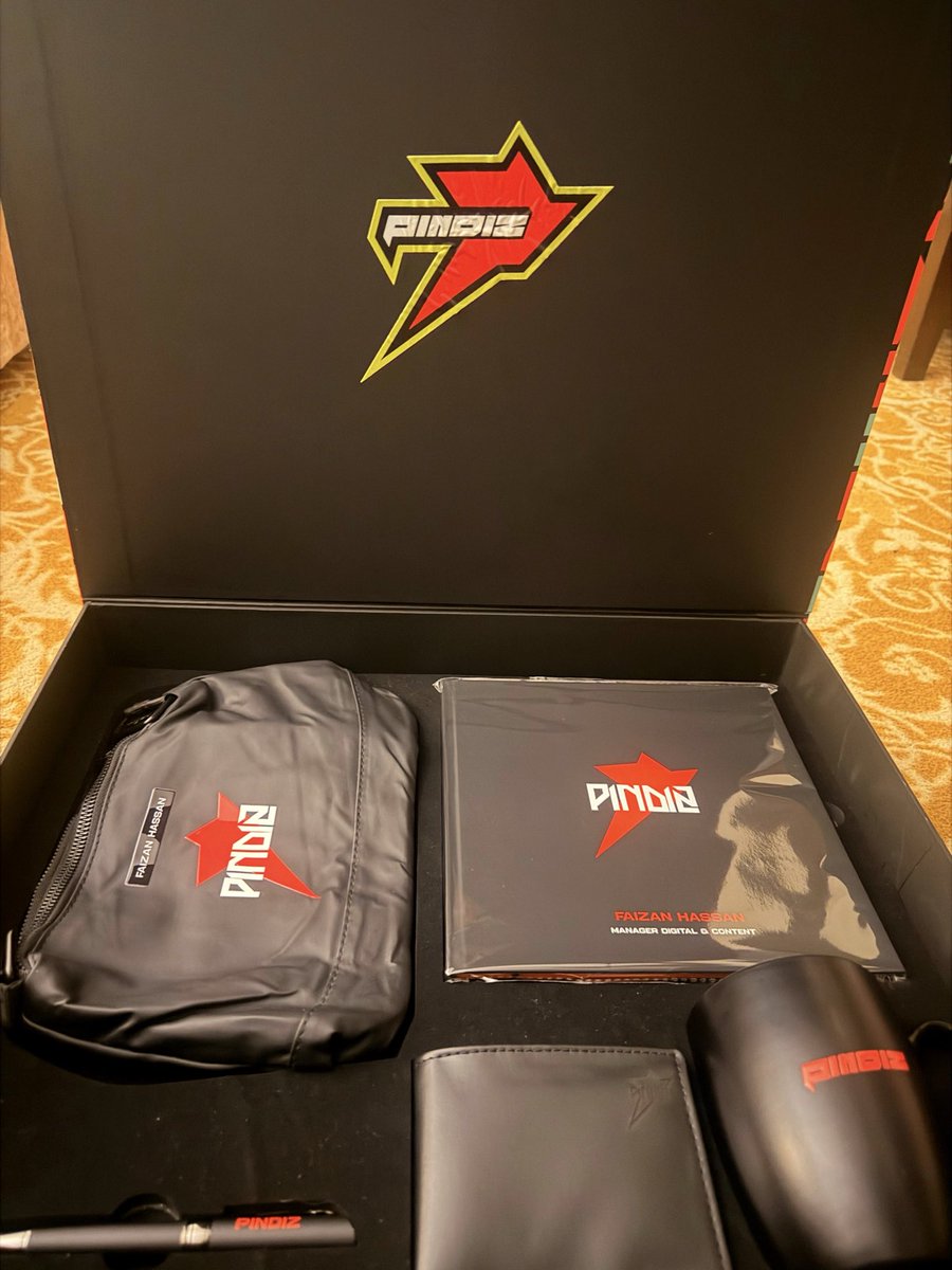 mediumspin's tweet photo. Thank you @HJMeer bhai &amp; @thepindiz for this beautiful welcome pack… all the players and staff really loved it… ab bas nend ki kami hai 🙏 https://t.co/Zr2PsQvnvQ