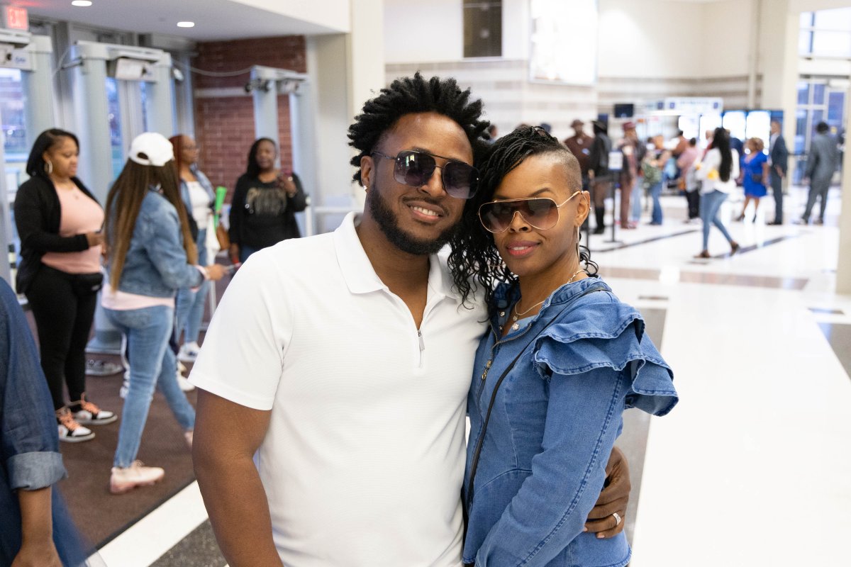 StLouisAmerican's tweet image. 'Last call to choose your nominations'

🖋 Delores Shante | The St. Louis American
📸 Lawrence Bryant and Taylor Marrie | St. Louis American

#stlamerican #stlnews #stlouis #CommunityNews #STLMusic #AwardsSeason #XFL 

stlamerican.com/entertainment/…