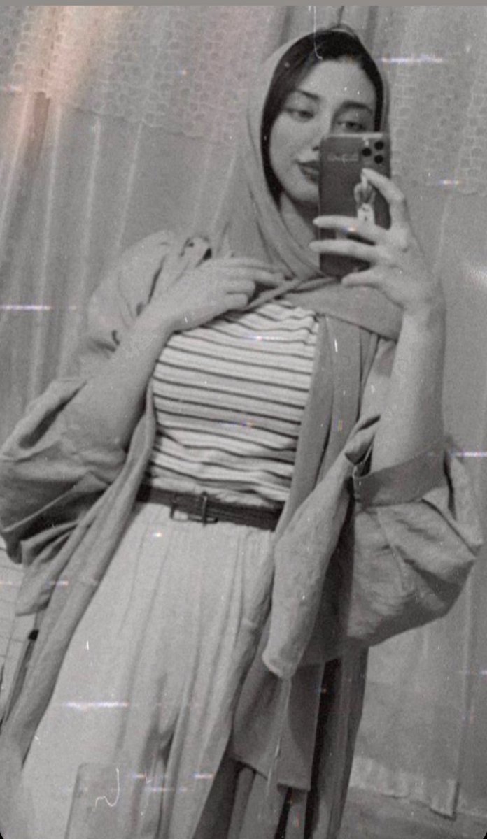 من الزهور tweet media