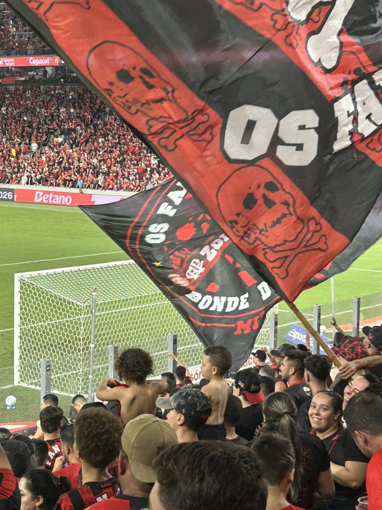 CAP & 20 🍁💨 tweet media