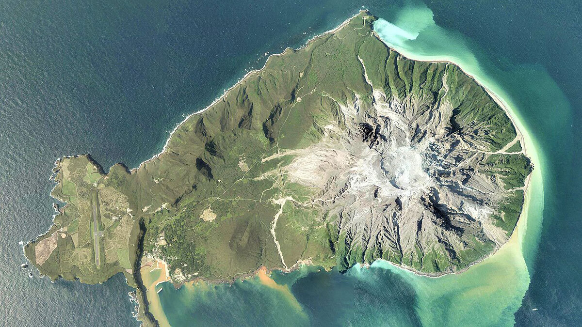 鹿児島県南沖の海底火山「鬼界カルデラ」直下に、大規模なマグマだまりを発見
karapaia.com/archives/59384…

約7,300年前の縄文時代に巨大噴火を起こした鹿児島県南沖の海底火山「鬼界カルデラ」。その直下に、大規模なマグマだまりが存在することが明らかとなった…