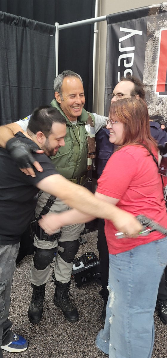 Smiley Redfield tweet media