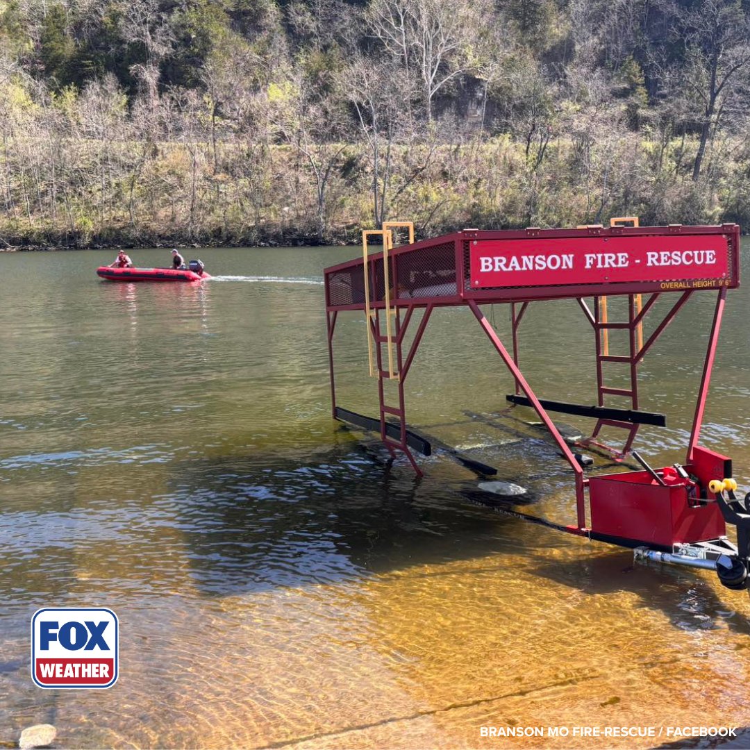 foxweather's tweet image. SEE IT: An injured hiker was rescued using a water transport and a helicopter after becoming stranded in a remote area in Missouri this weekend.

#Missouri #Rescue #Spring #Outdoors #FOXWeather
