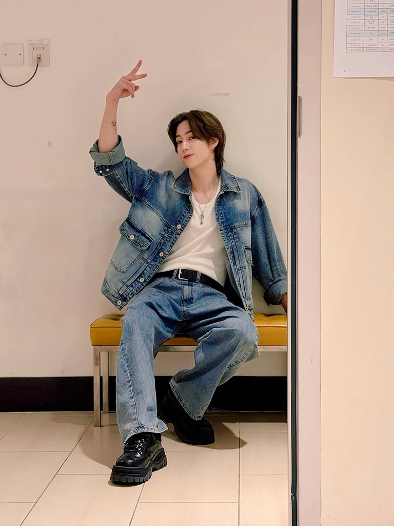 zeline☘️ tweet media