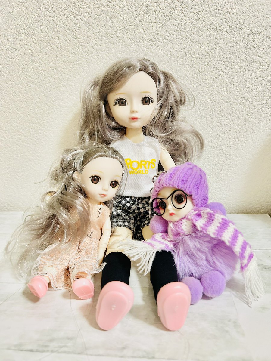 joliedoll_lover's tweet photo. 新たにGETしたピンクと紫のふわふわの子達、元々持ってた似てる子と一緒に撮った💕
一番最後のは親子みたい😆 https://t.co/5z7Q9ob4tD