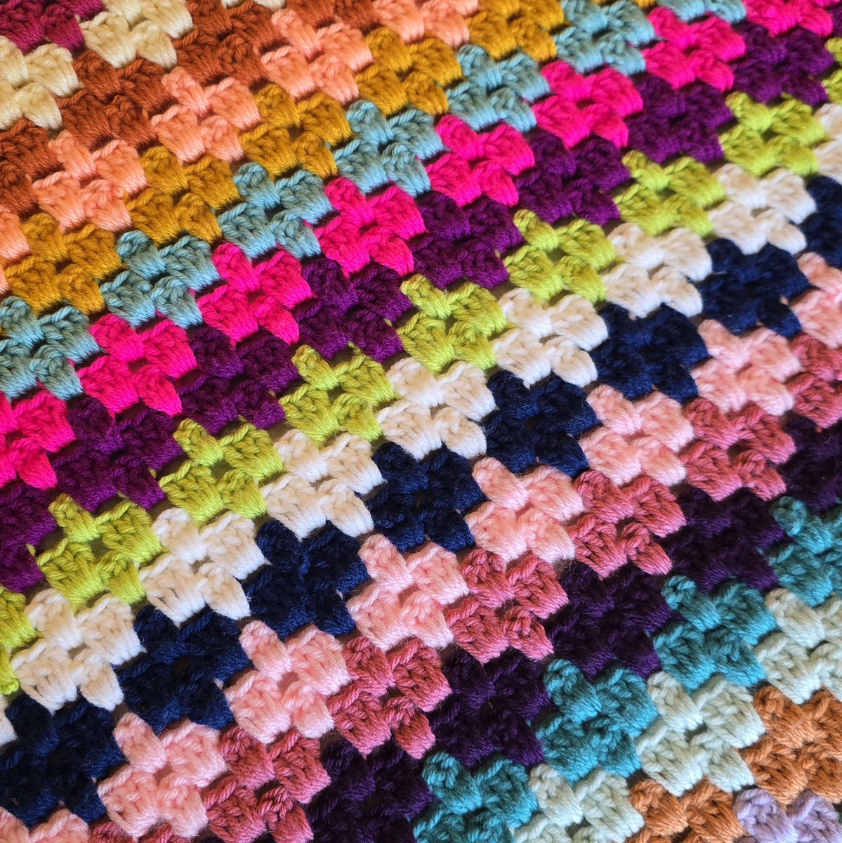 Crochetmelovely's tweet photo. New free pattern from me: Diamond Stripe Granny Blanket! Full pattern on my blog or grab the PDF from my Ravelry shop! Both links are in my bio! 💎🫶✨️
.
.
.
#new #crochetersofinstagram #yarn #freepattern #patternrelease https://t.co/2AS9seFVri