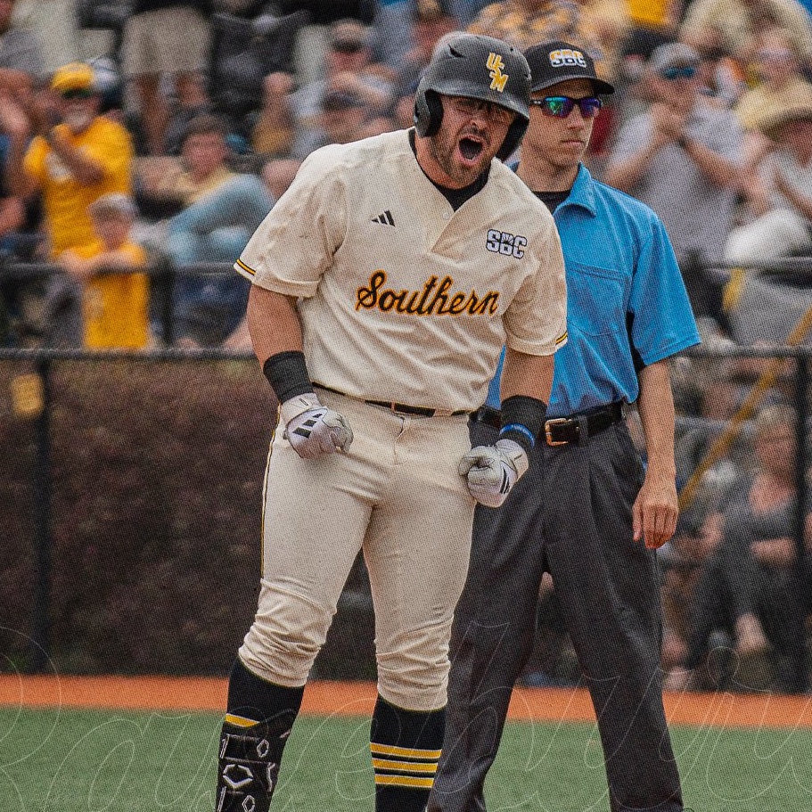 To The Top Unis tweet media