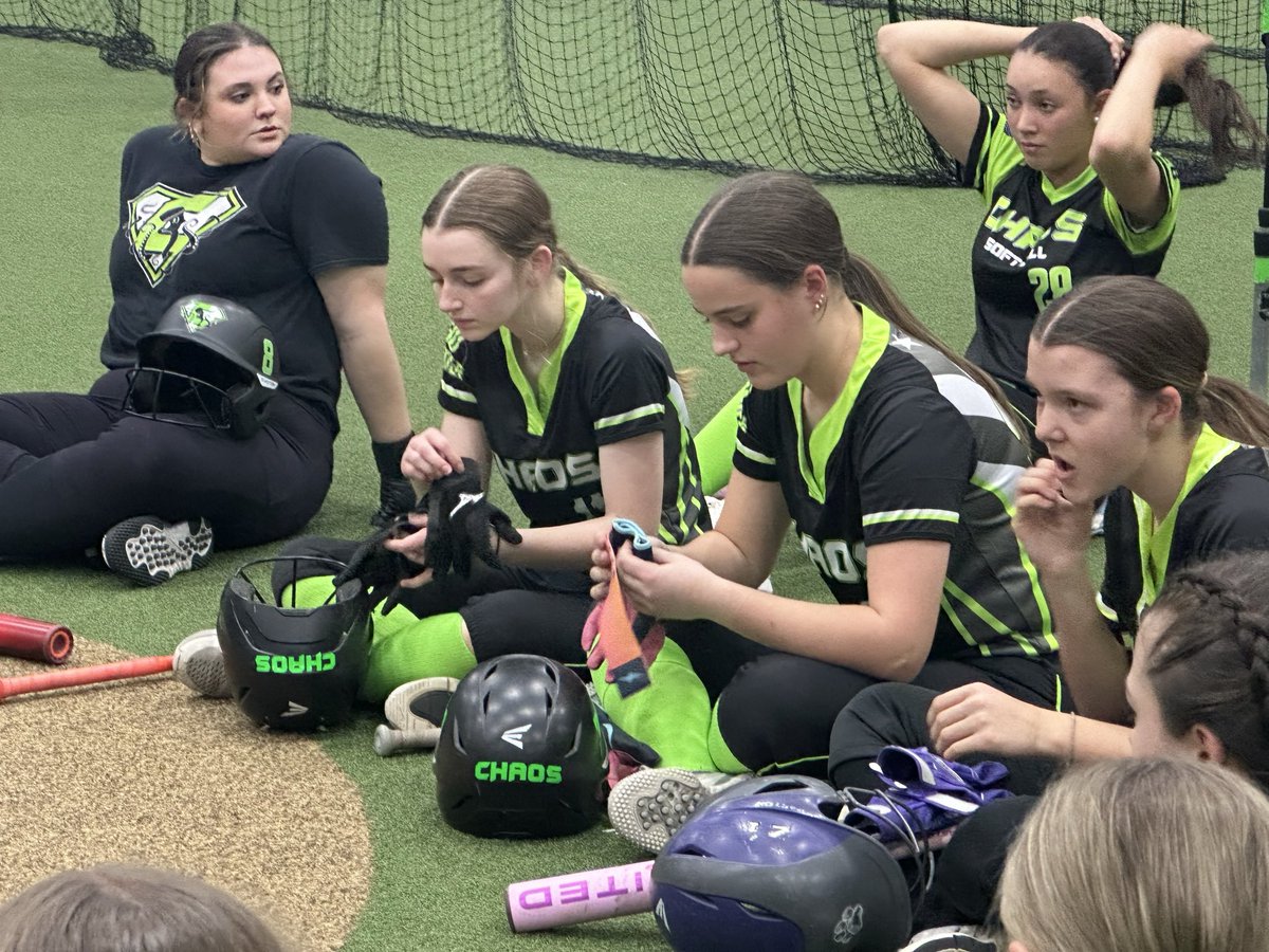 SS_ChaosPremierSoftball tweet media