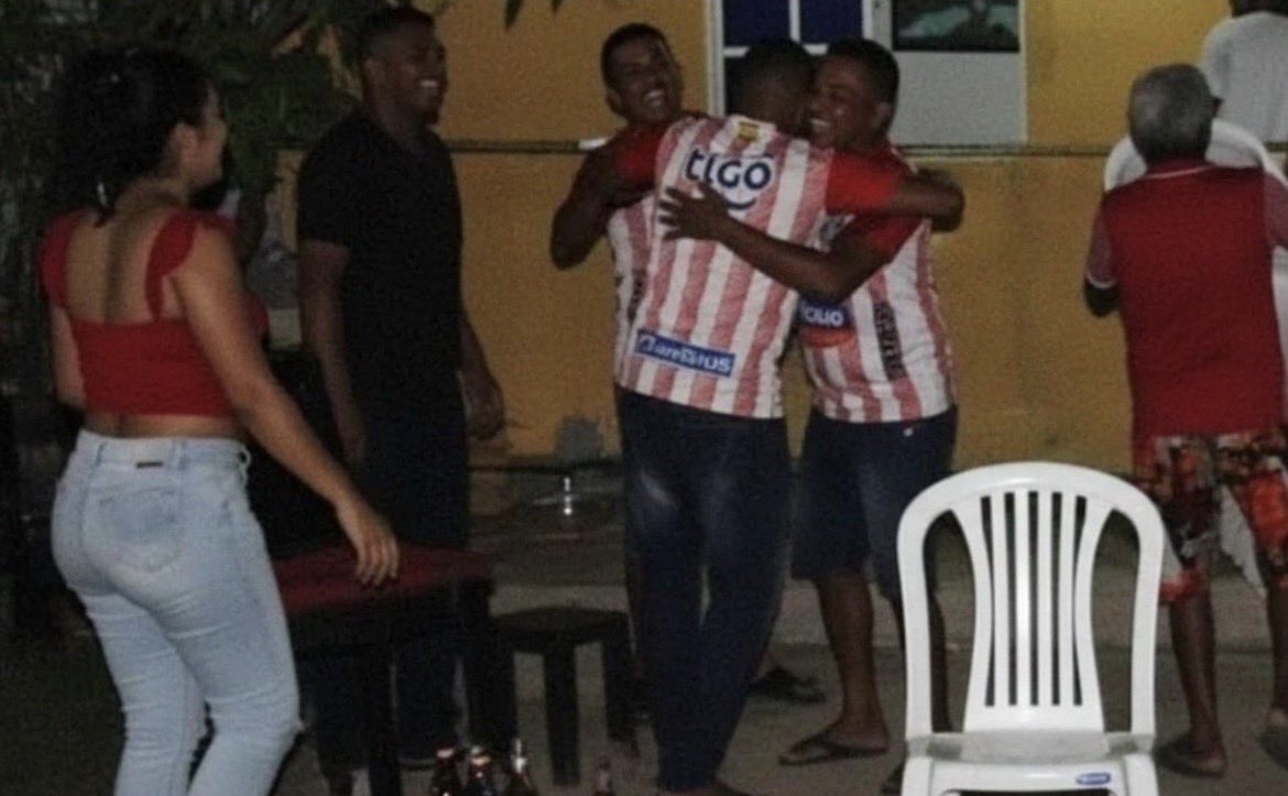 BÚHO (@buhobicampeon) on Twitter photo 