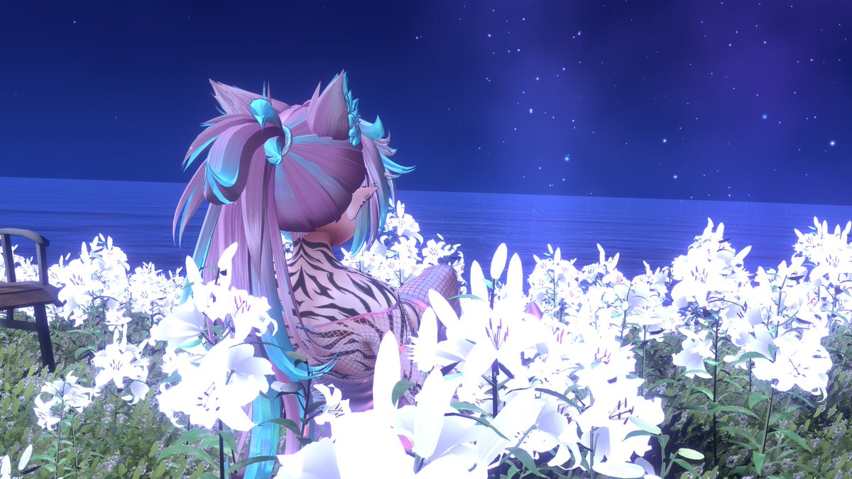 SakuraUsagiVR's tweet photo. More pictures of Luxe by @VrronicaJae, I love her so much and the pictures I've gotten taken with her come out so gorgeous.

📸: @Mercury_VRC https://t.co/MfKspQxYQy