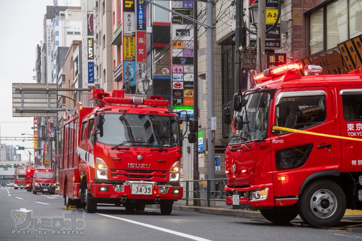 ツルミロボ tweet media