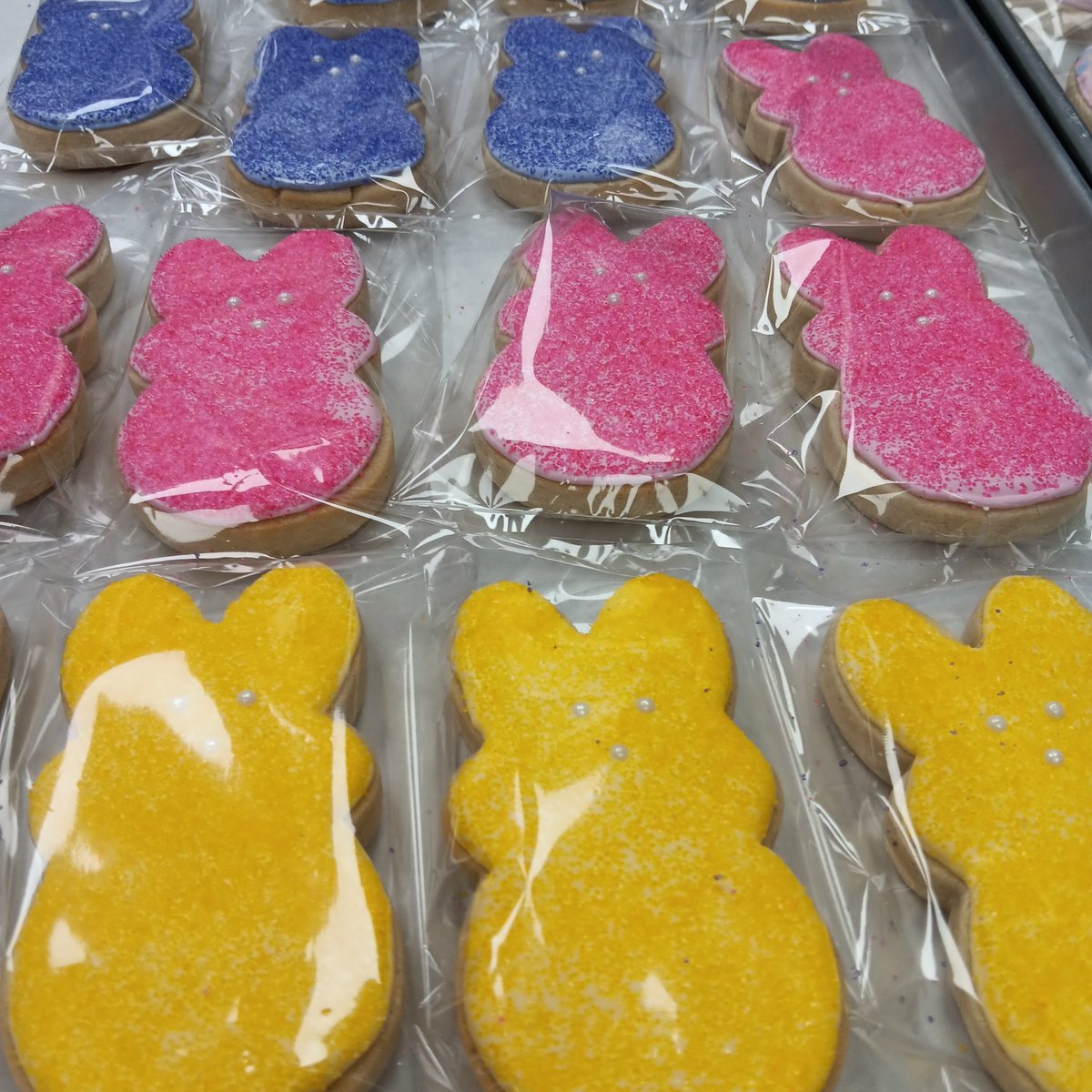 EricTur81800286's tweet image. Order your Easter Cookies NOW!!! 

1 Hot Cookie and Ice Cream
1066 S Tamiami Trl
Osprey FL 34229
(941)375-8937
1HOTCOOKIEANDICECREAM.COM
#customcookies #icecream #cookies #espresso #dessert