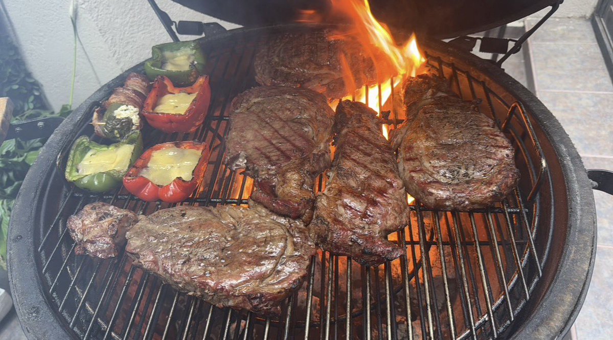 Salem The Cat tweet media