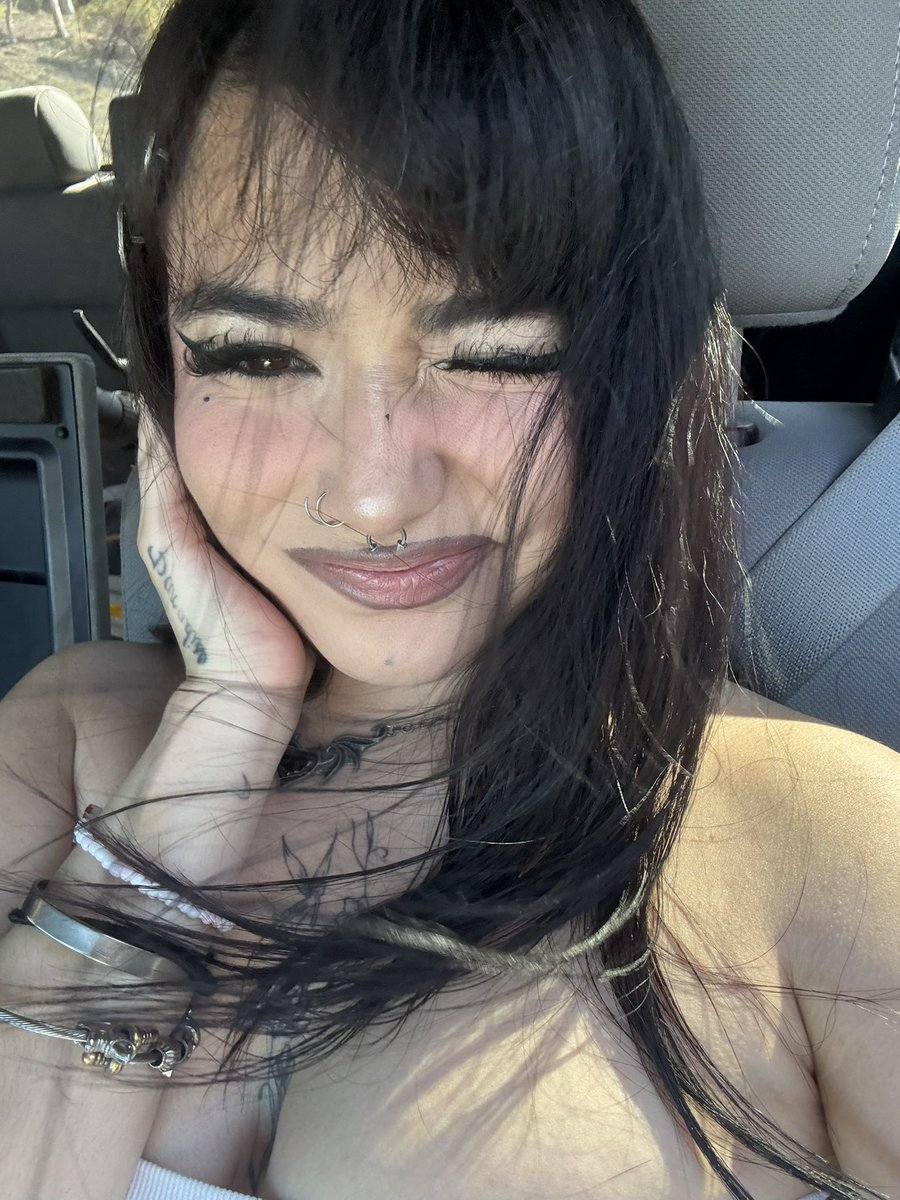godknositried's tweet photo. Windows down https://t.co/KpV9TAboWk