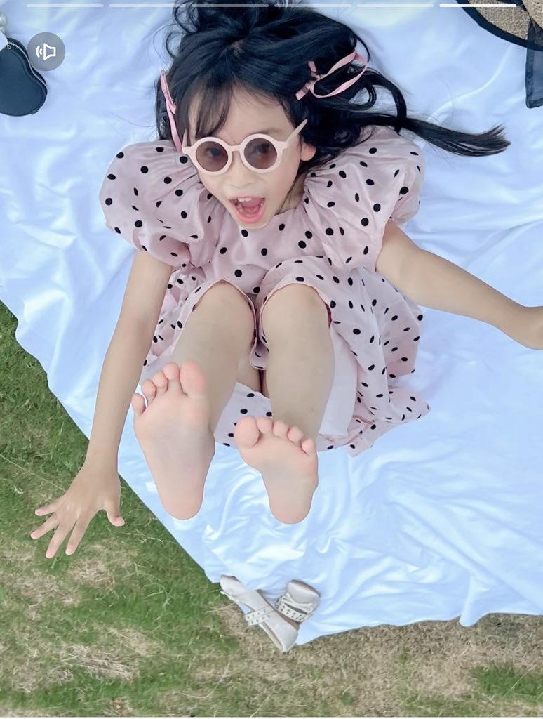 小腳丫 tweet media