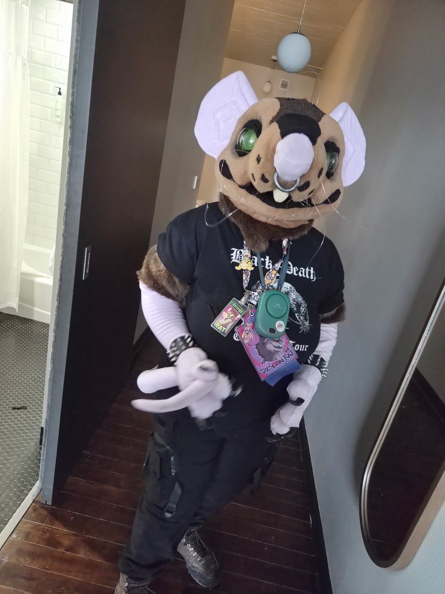 Flea Bag Fursuits tweet media