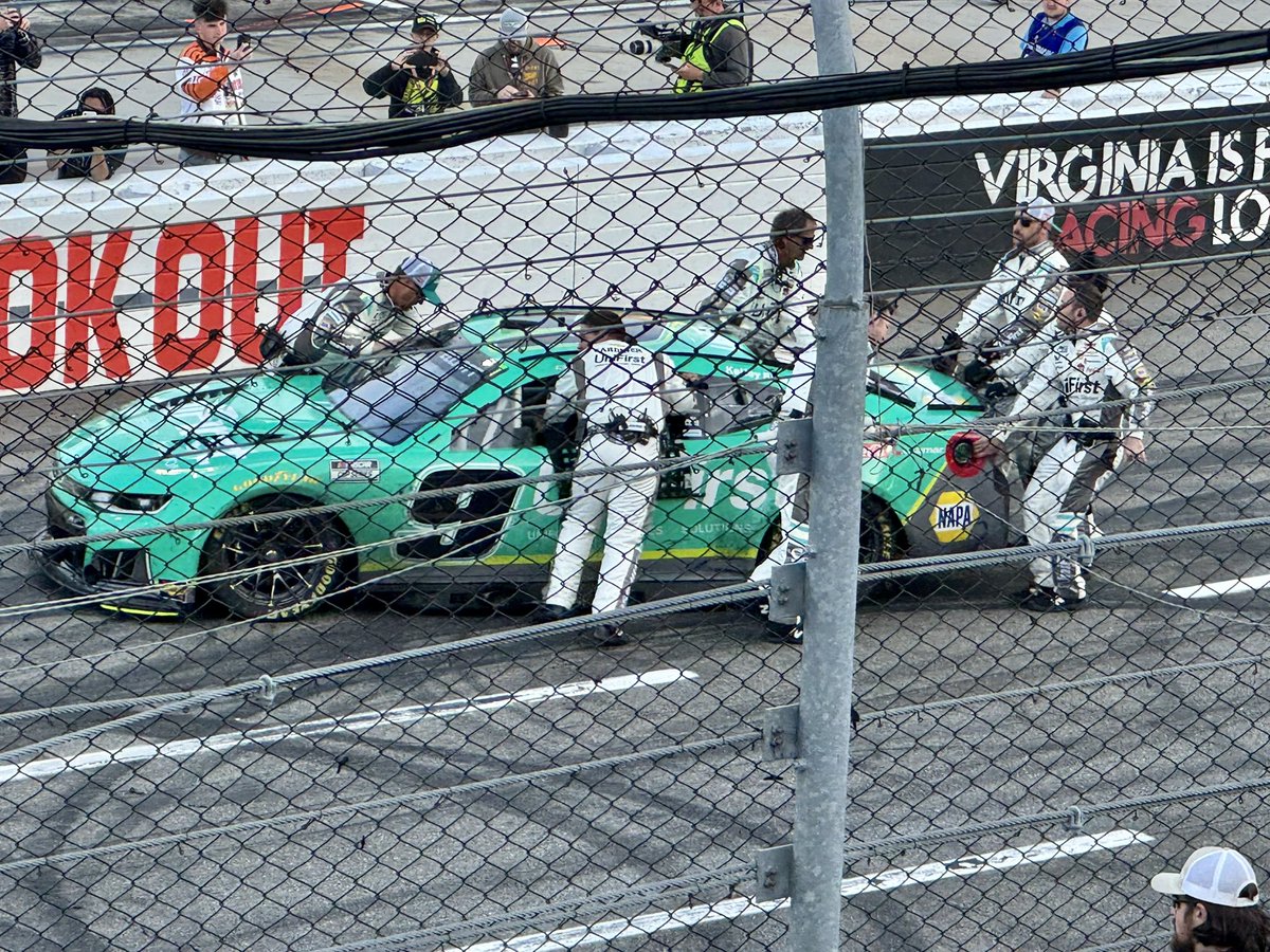 It was a worthwhile trip to <a href="/MartinsvilleSwy/">Martinsville Speedway</a> today! What a win <a href="/chaseelliott/">Chase Elliott</a> <a href="/Hendrick9Team/">No. 9 Team</a>! Let's go!