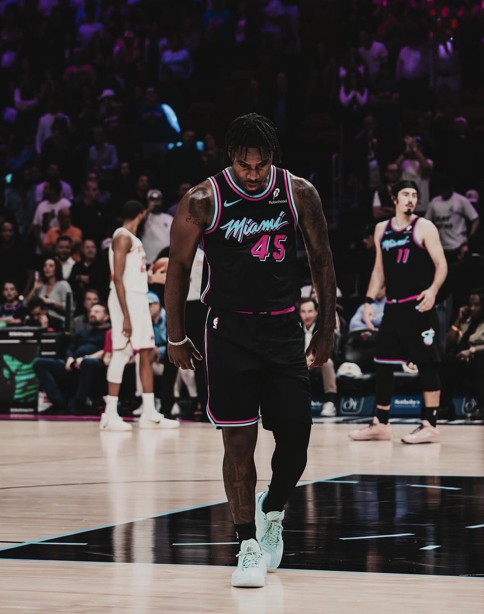 WizOfWagers tweet media