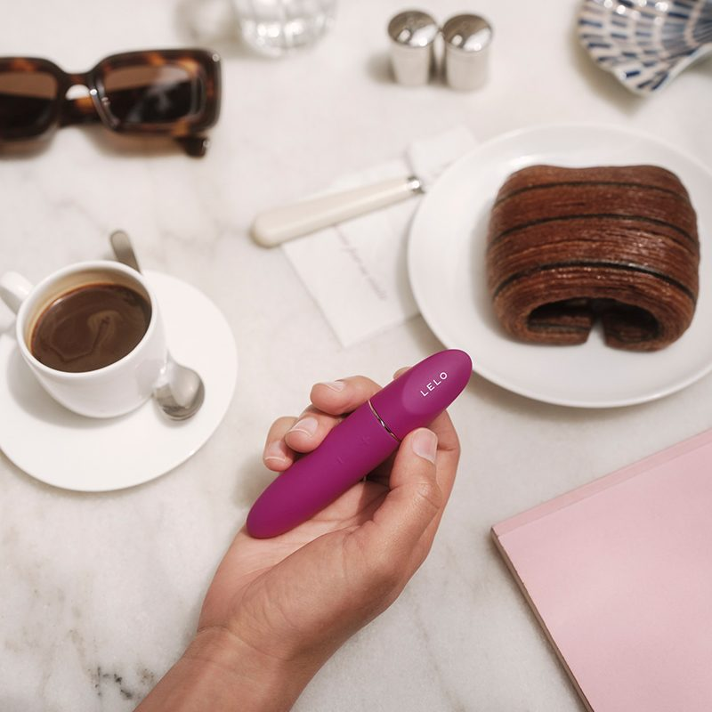 Condomscanada's tweet image. Female #UniversityStudent..back from spring Break, and #StressedOut already? Visit our pages featuring #LELO and #MagicWand #Vibrators to enjoy in the privacy of your dorm, or during your travels. FREELUBE with your online orders..🇨🇦 #DiscreetMailers.