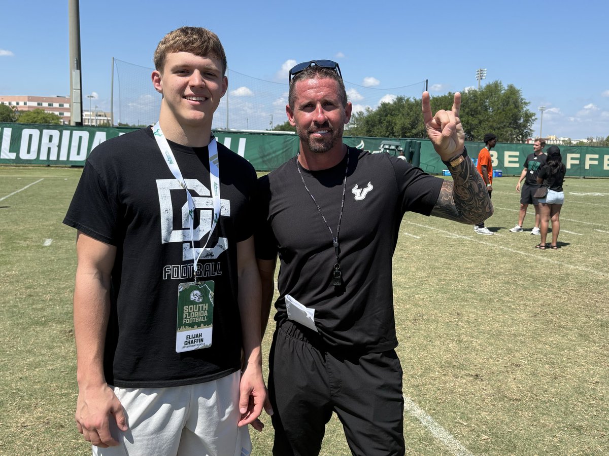 ChaffinElijah33's tweet photo. Thank you @USFFootball for the invite and visit to practice! Special place.
@CoachA_USF 
@CoachDannyV @brianhartline
@USFFootball
@Lorenzo_Ant2
@DustinChason54 @KyleWSteinhoff @CoachPersing 
@DavieCountySch 
@DavieHSFootball 
@daviecountyhs
@CoachHinson72 
@willbradleysp 
@TreyScott_NC 
@BrianPitts879