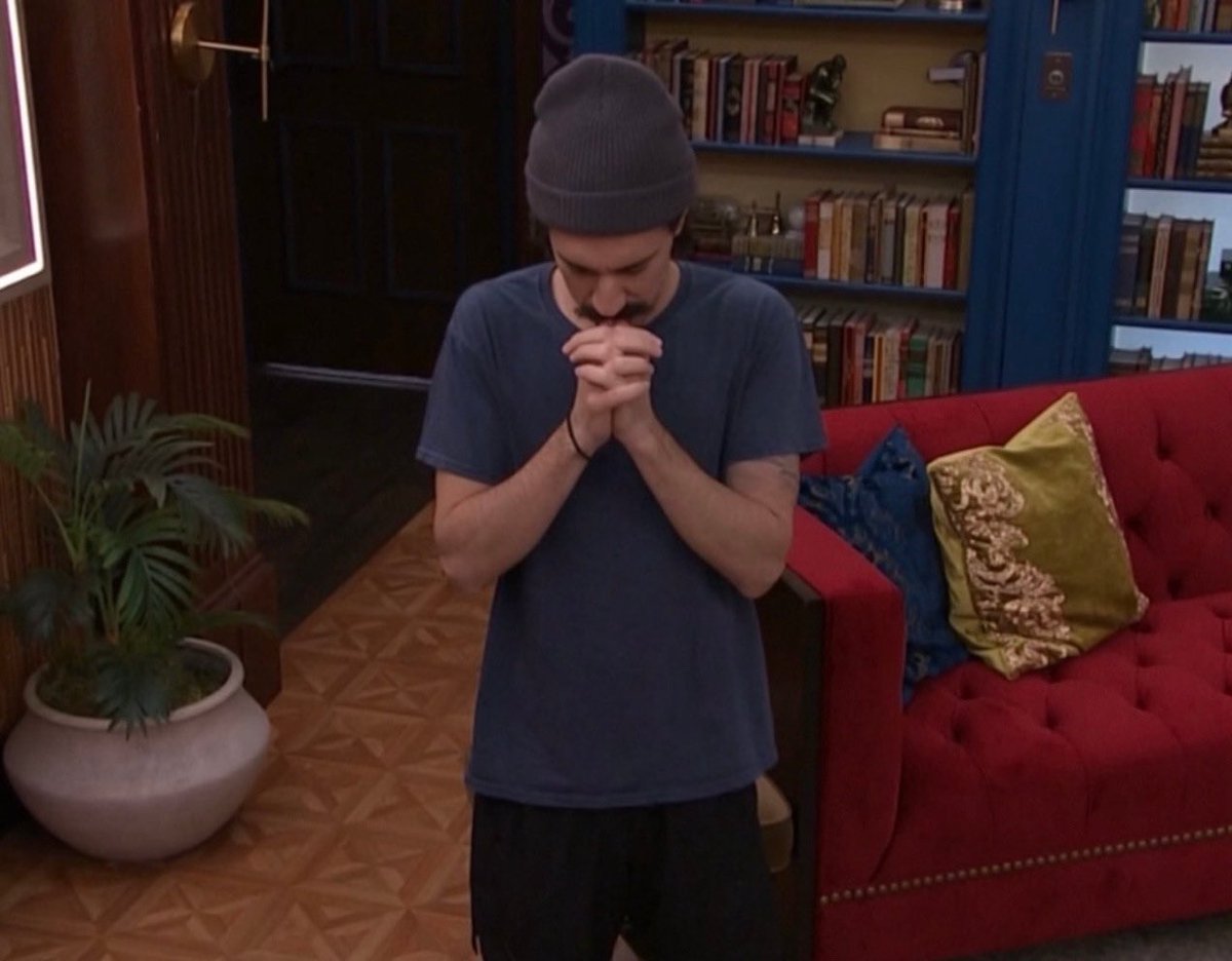 danielle 🌸 tweet media