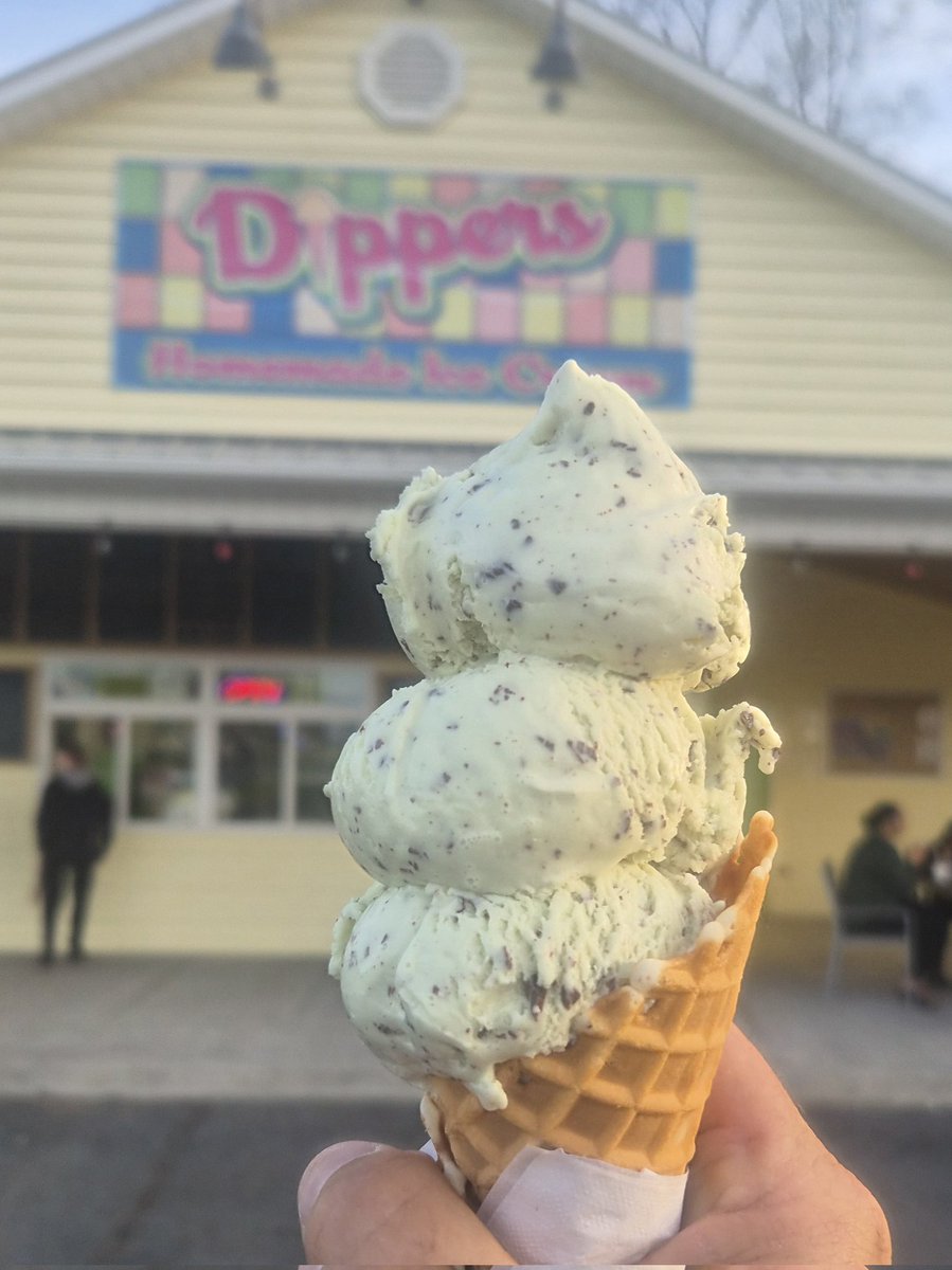 ThePostman68's tweet image. Traffic-Shmraffic.....
I stopped at Dippers!

#Priorities 
#SimplyBetter