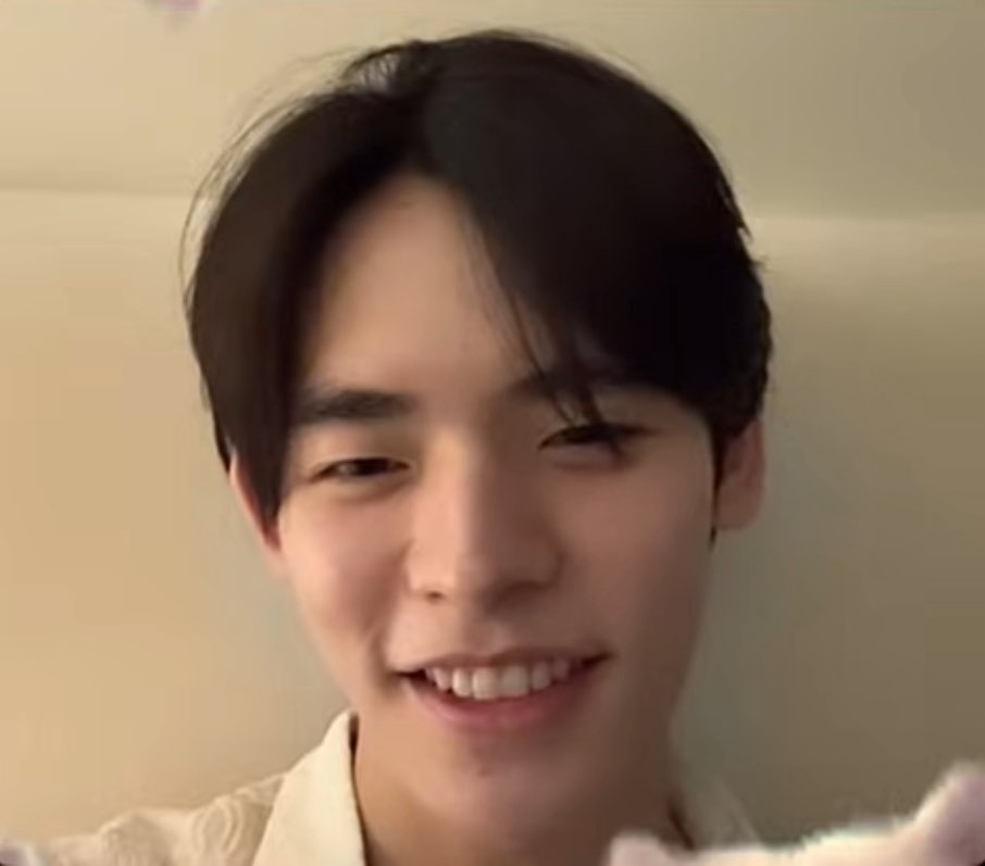 lea༺ 🎨DWY 🎸 + 📜LUAT ERA🕰️~ tweet media