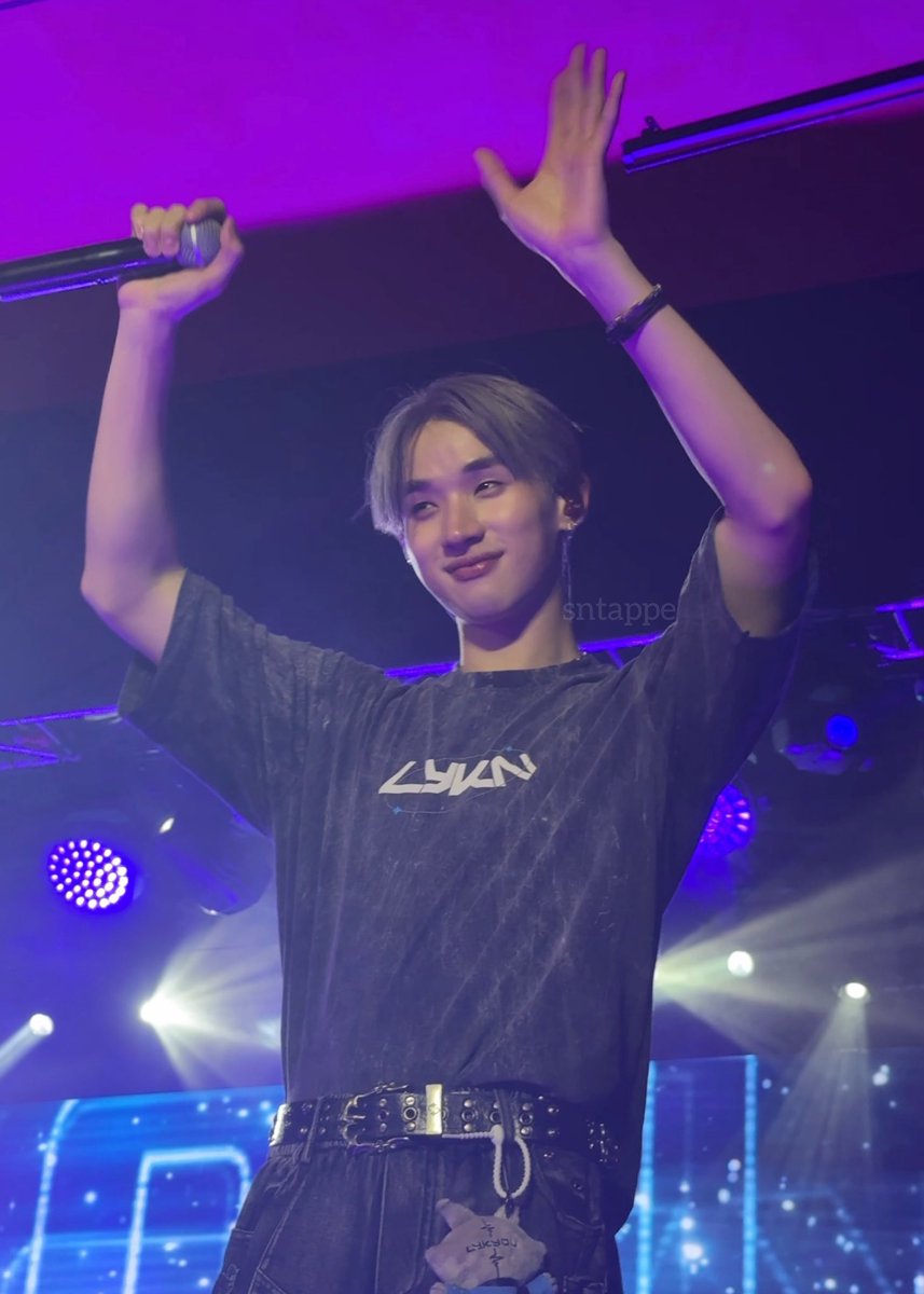 øly 🇺🇦⛅️ tweet media