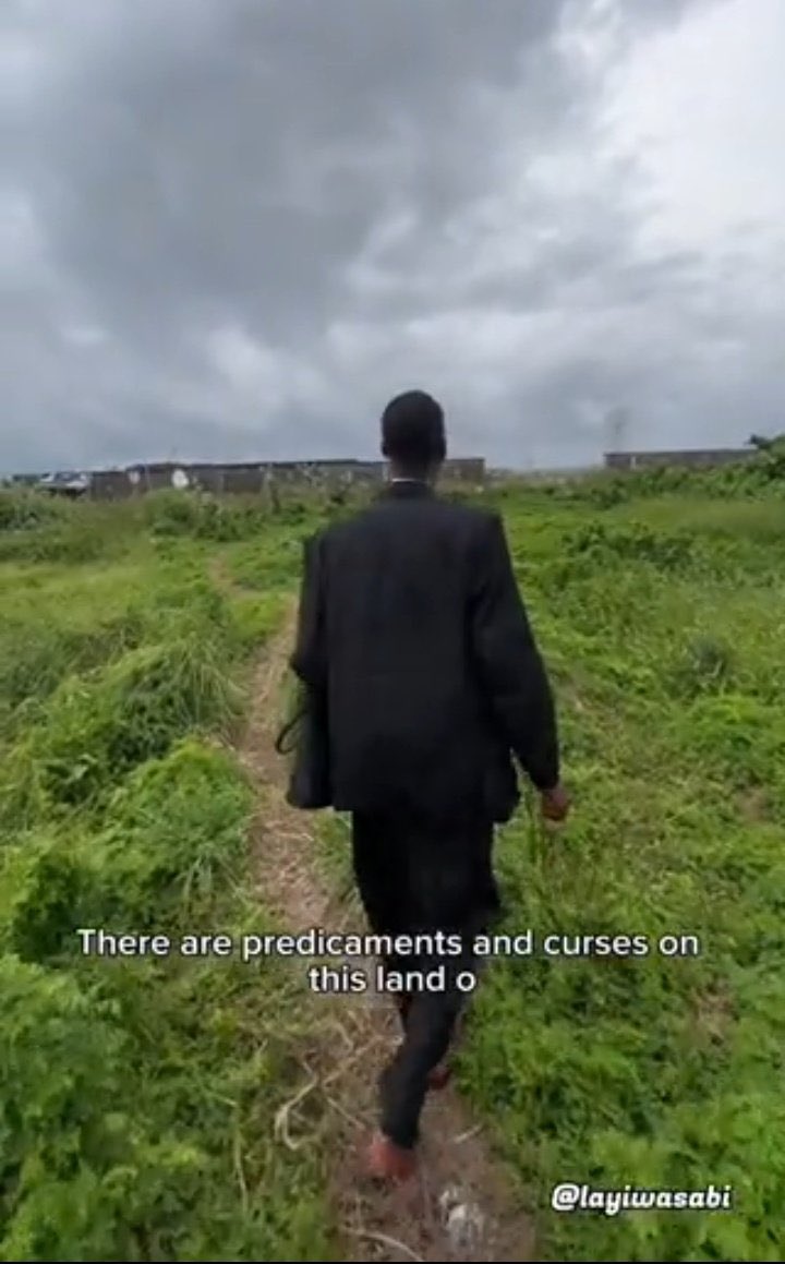 Unknown X tweet media