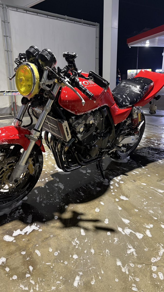 RS_phantom519's tweet photo. 今日から囚われの身
昨日洗車してきた https://t.co/LaQjicMVQH