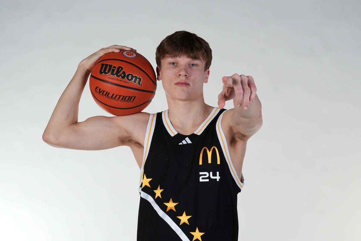 MostlyHoopsShow's tweet photo. Indiana Mr. Basketball. https://t.co/BF3yCsmq7C