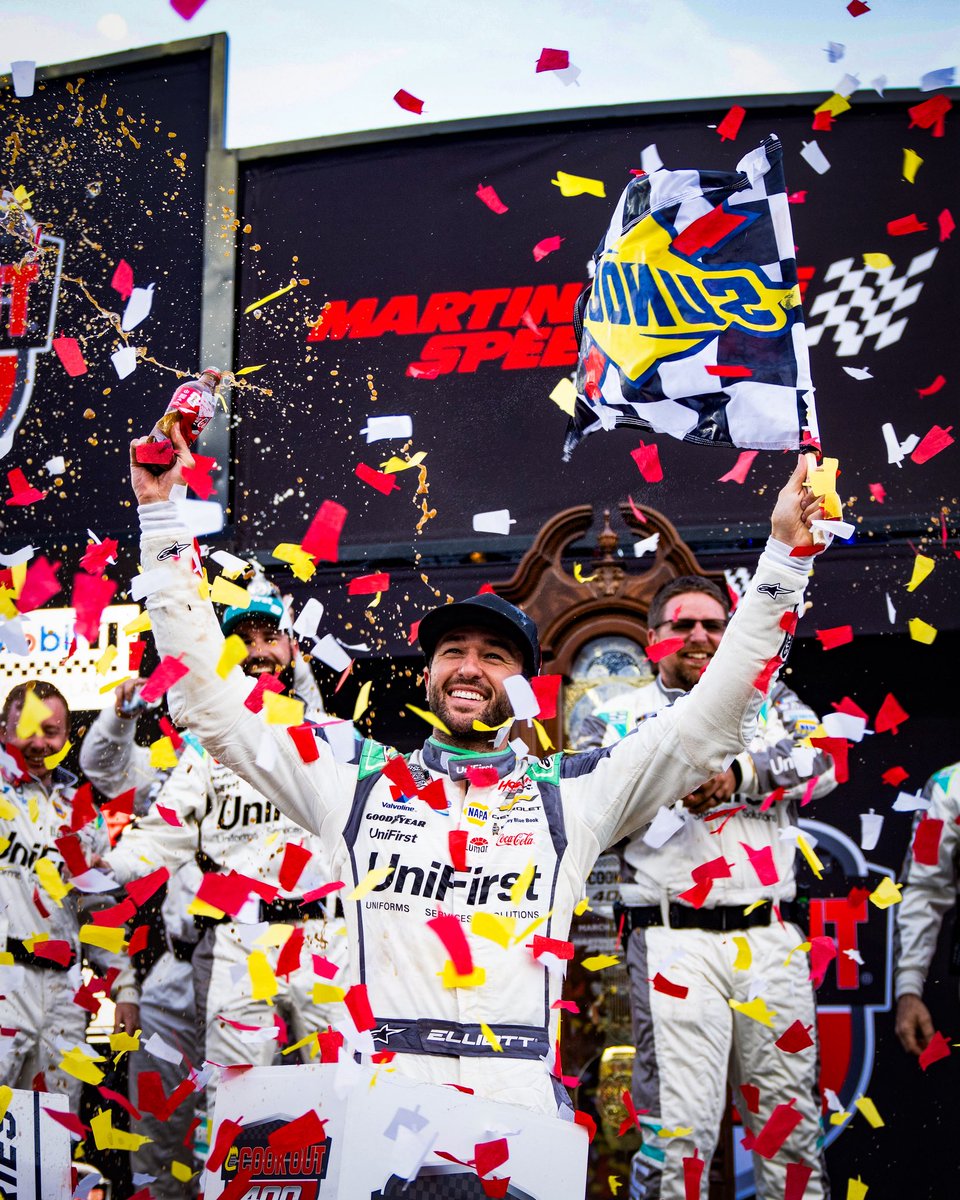 Martinsville Speedway tweet media