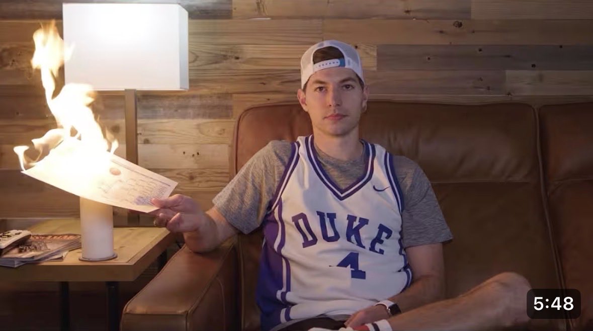 Theodore_Cran's tweet photo. Welp…… #ClassicDukeSell #MarchMadness https://t.co/Rf73yGpCHw