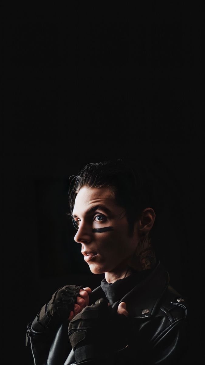 𝐕𝐚𝐧𝐢𝐭𝐚𝐬 | PARODY tweet media