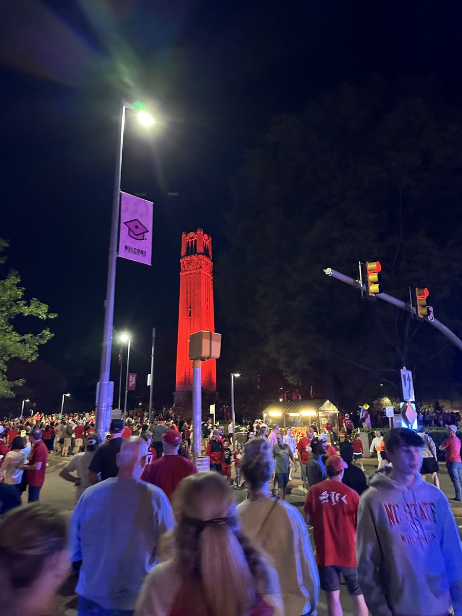 Sam Mines tweet media