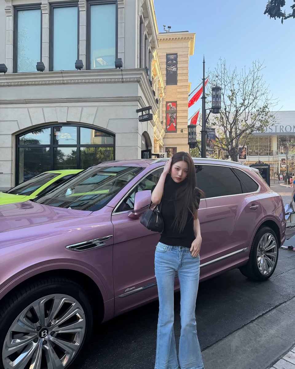 투라이트 tweet media