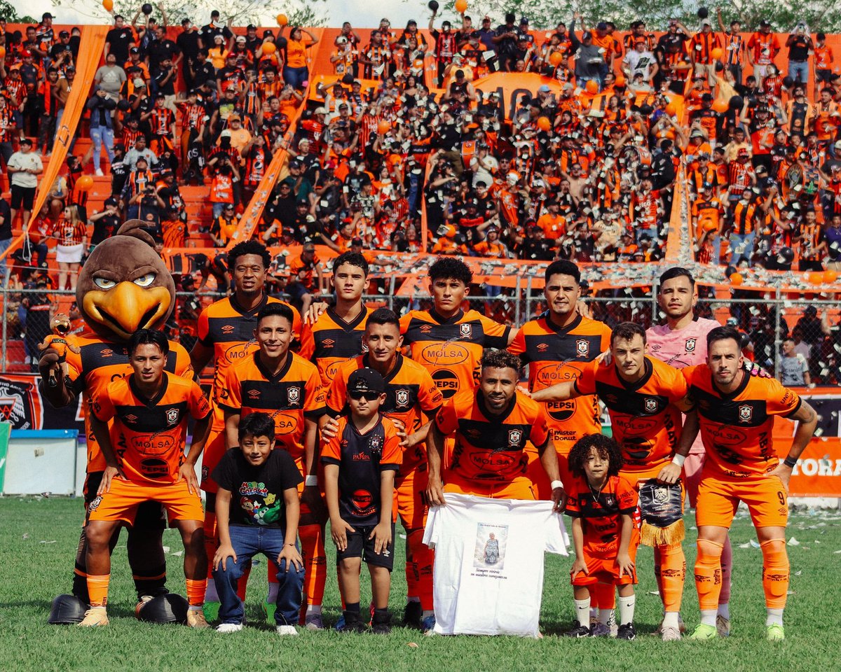 Claudio Martínez tweet media