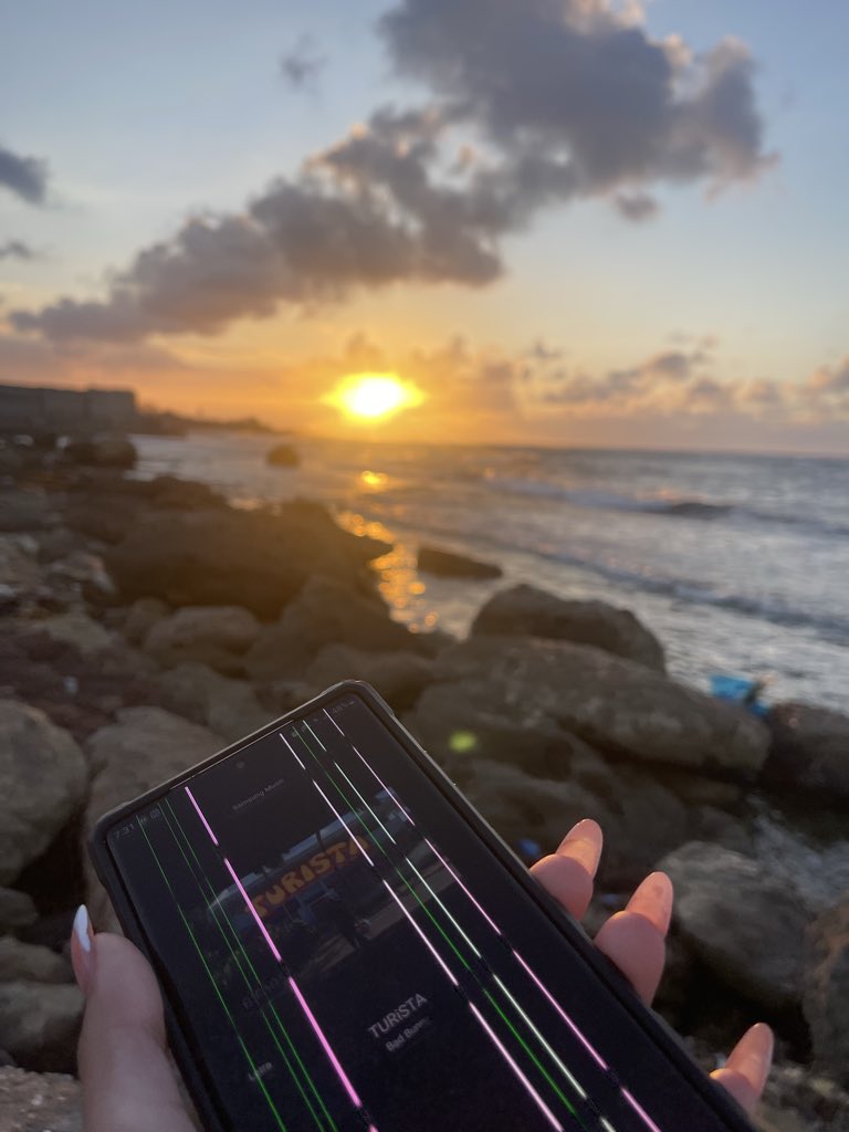 gaby para la familia tweet media