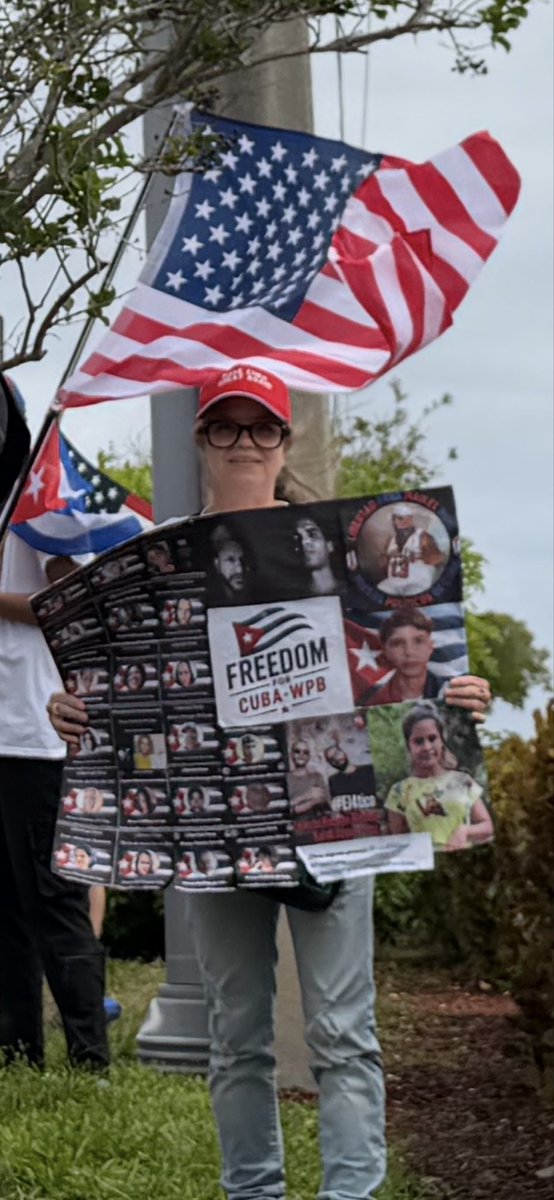 LolitaLola254's tweet photo. Hoy en nuestra convocatoria, cada voz también fue por ellos 🇨🇺🕊️
Por TODOS los presos políticos que el régimen intenta silenciar.

Que lo sepan: NO están solos. Los apoyamos. Estamos con ustedes.

Seguiremos denunciando, señalando y dando visibilidad hasta que TODOS sean libres.

Porque sin presos políticos… habrá libertad en Cuba.

#LibertadParaLosPresosPoliticos #CubaLibre #SOSCuba #PatriaYVida