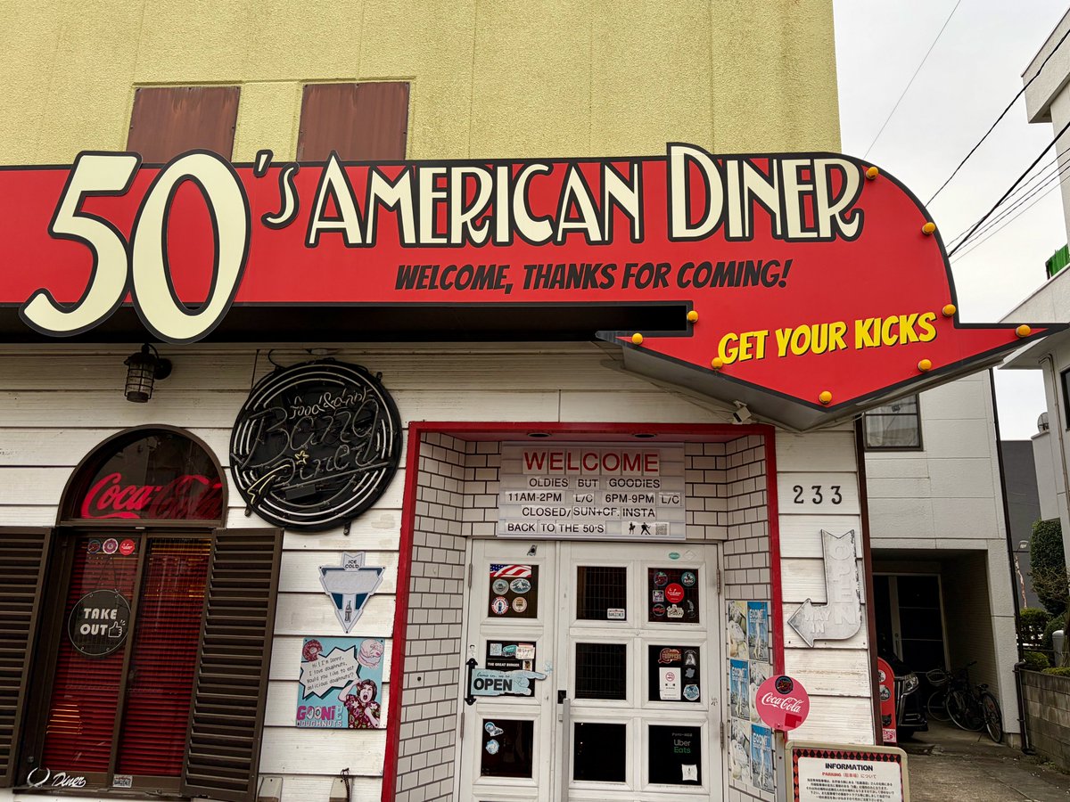 yakusou8's tweet photo. One of my favorite places in Japan is this small American-style diner. I never feel more patriotic than when I meet Japanese people who love America. https://t.co/c6dFipyfpa