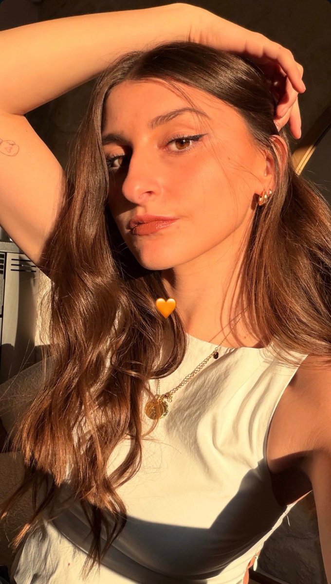 Slave of tweet media