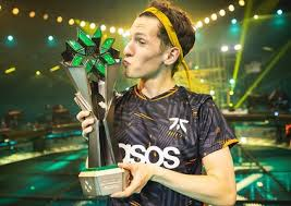 VAY RugiNooby tweet media