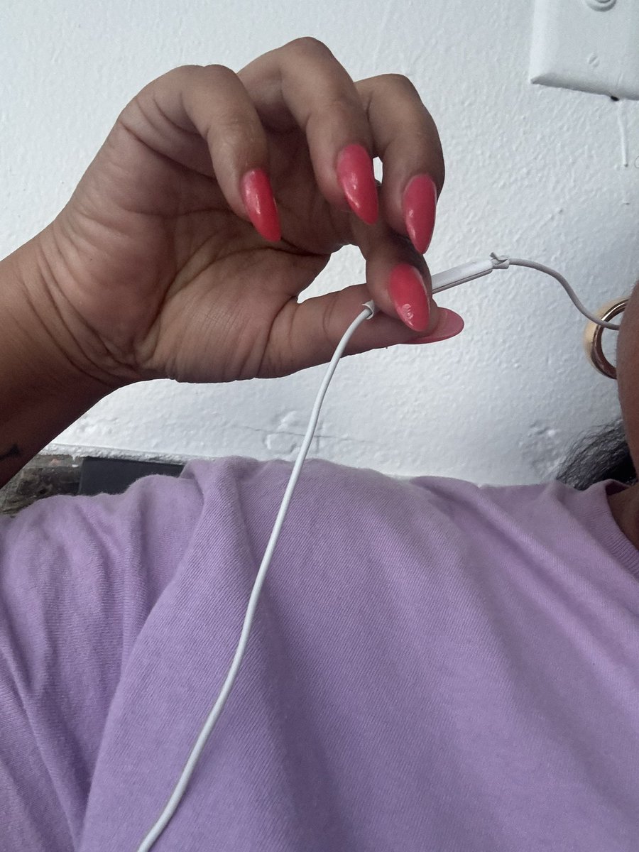 Christel Guillen tweet media