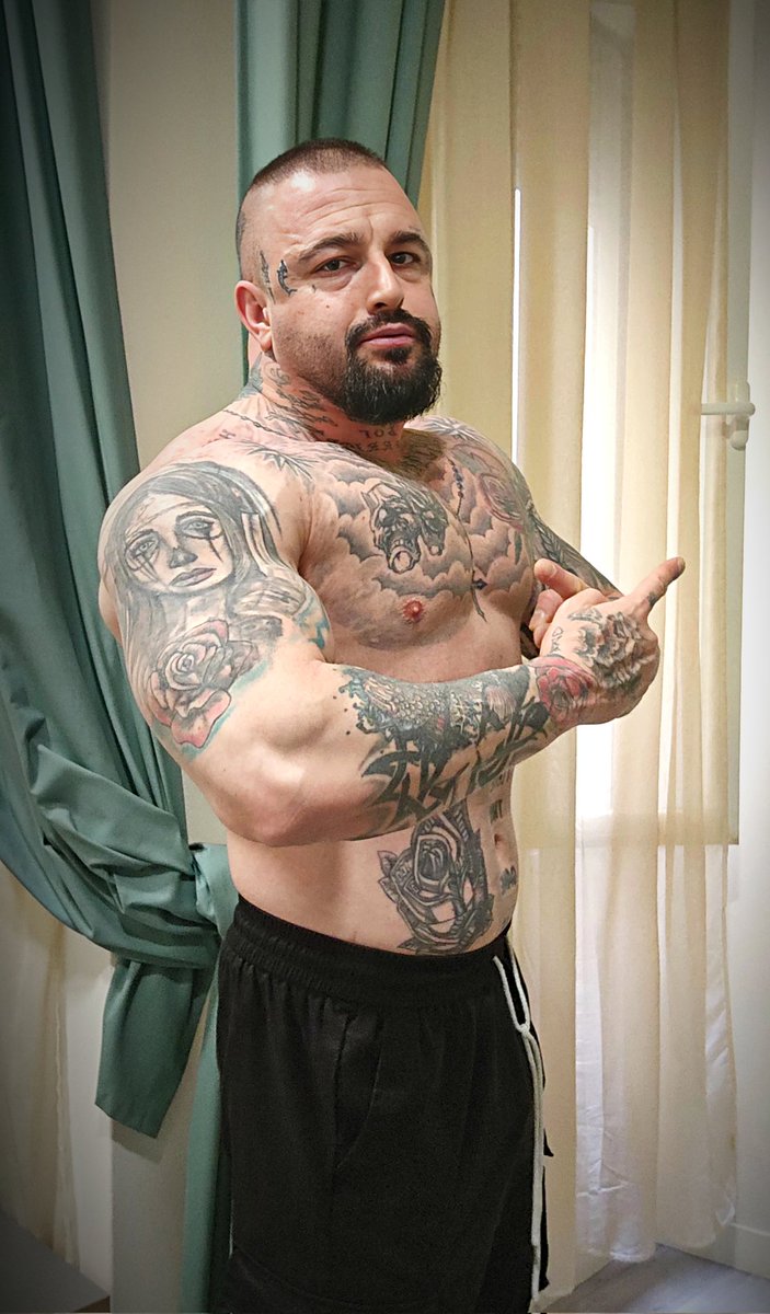 IvanBIGBOY tweet media