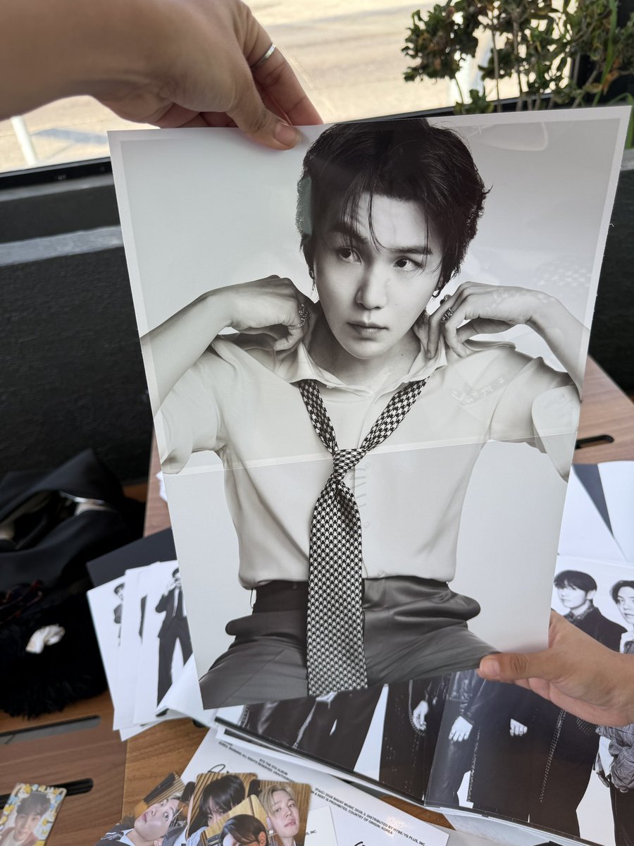 hslotsuga's tweet image. the concept photos and posters of each member ARE INSANE but these two really took me out 😩😩😩