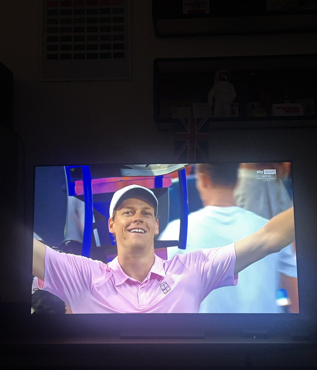 Danisbrit 🦊 tweet media