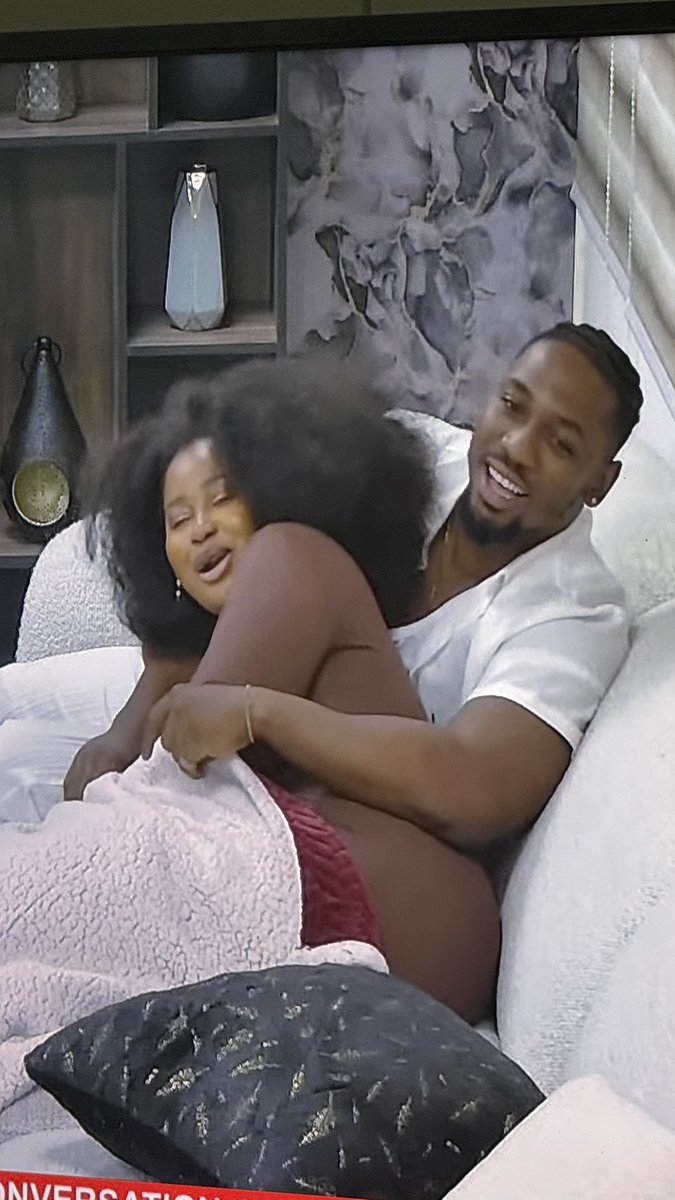 Rαɳԃσɱ 👽 tweet media